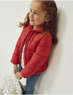 PARKA ACOLCHADA CON VOLANTES