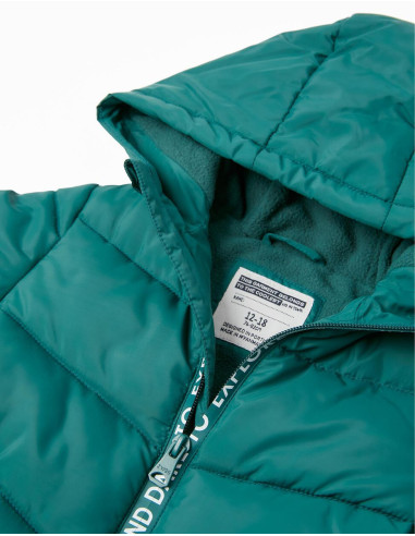 CHAQUETA ACOLCHADA CON CAPUCHA Y FORRO POLAR