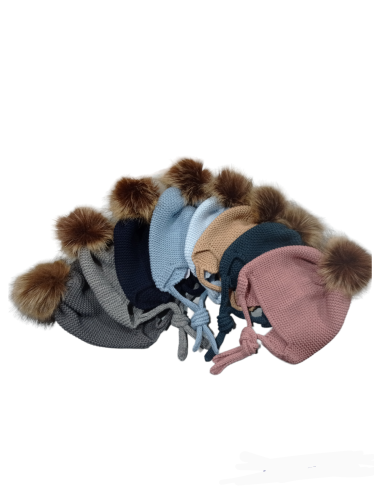 GORRO OREJERO POMPÓN ARTIFICIAL